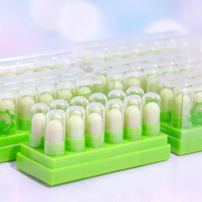 Бальзам для губ мини "Алоэ вера", оттеночный