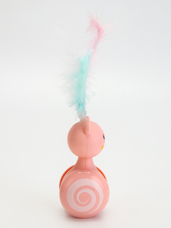 Игрушка-неваляшка с пером под лакомство, 11 х 6 см, Микс цветов