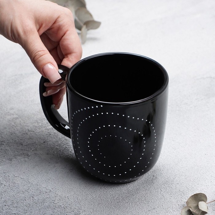 Кружка керамическая &laquo;Орнамент&raquo;, 450 мл, цвет чёрный