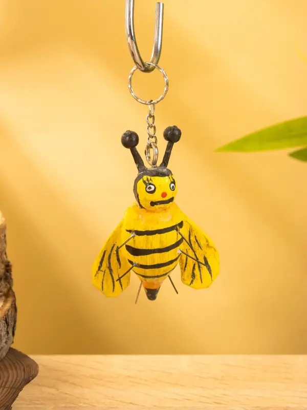 Брелок "Пчёлка" 10х7х3 см, дерево
