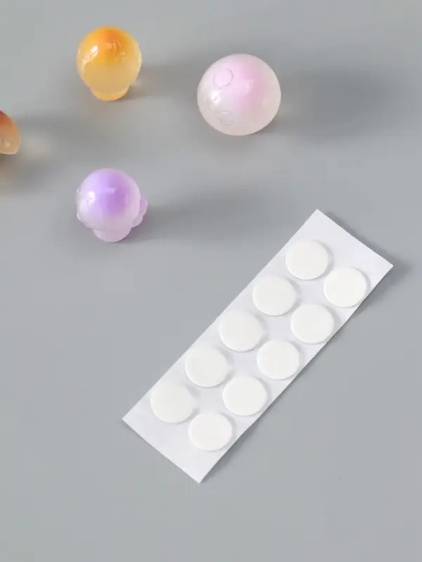 Сувенир эпоксидная смола флюоресцентный "Грибочки" набор 9 шт 1х2,4 см