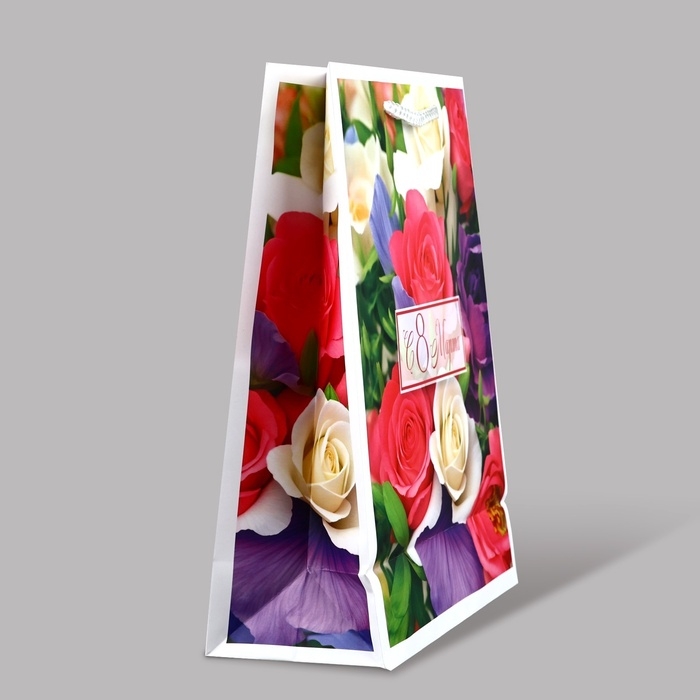 Пакет ламинированный &laquo;С 8 марта&raquo;, ML 21 х 25 х 8 см