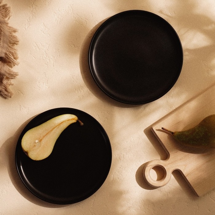 Набор тарелок фарфоровых SL Home &laquo;Дарк&raquo;, d=18 см, цвет чёрный