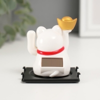 Маятник пластик "Белый Манэки-нэко со слитками Ямб" 5х5х6 см