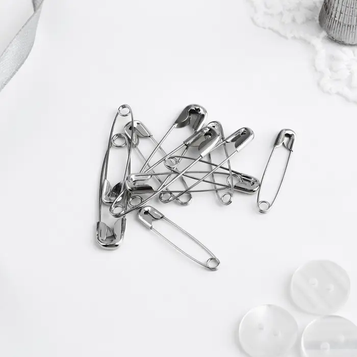 Набор булавок английских, 28/32/38 мм, 12 шт., цвет серебряный