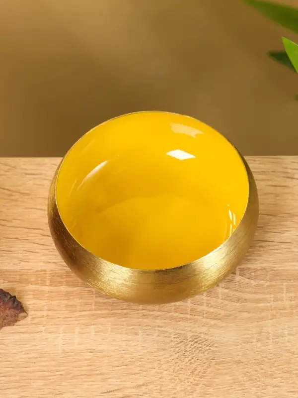 Подсвечник с золотым покрытием, 11&times;11&times;4 см