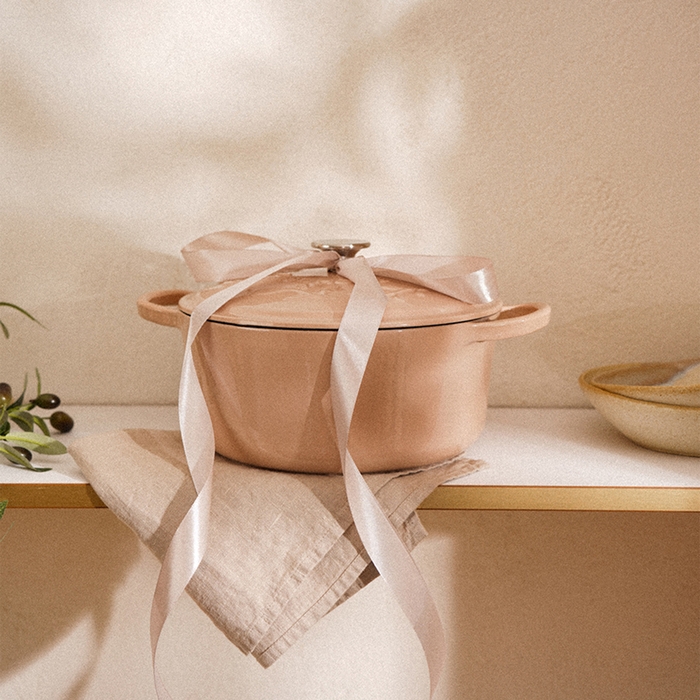 Кастрюля чугунная с эмалированным покрытием SL Home, d=24,5 см, h=11 см, цвет бежевый