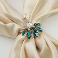 Кольцо для платка &laquo;Павлин&raquo;, цвет бело-зелёный в золоте