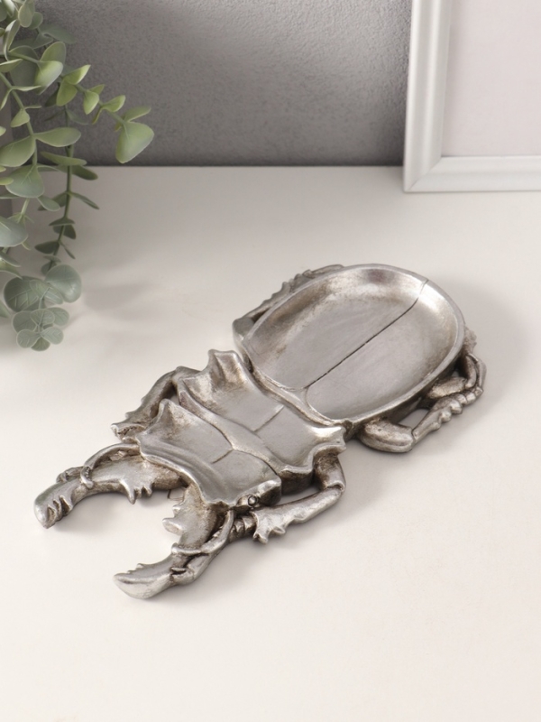 Подставка интерьерная полистоун "Жук-олень" серебро 25х13х2 см