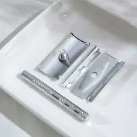 Бритвенный станок &laquo;Восточный ветер&raquo;