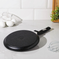 Сковорода блинная &laquo;Гранит Star&raquo;, d=22 см, пластиковая ручка, антипригарное покрытие, тёмно-синий