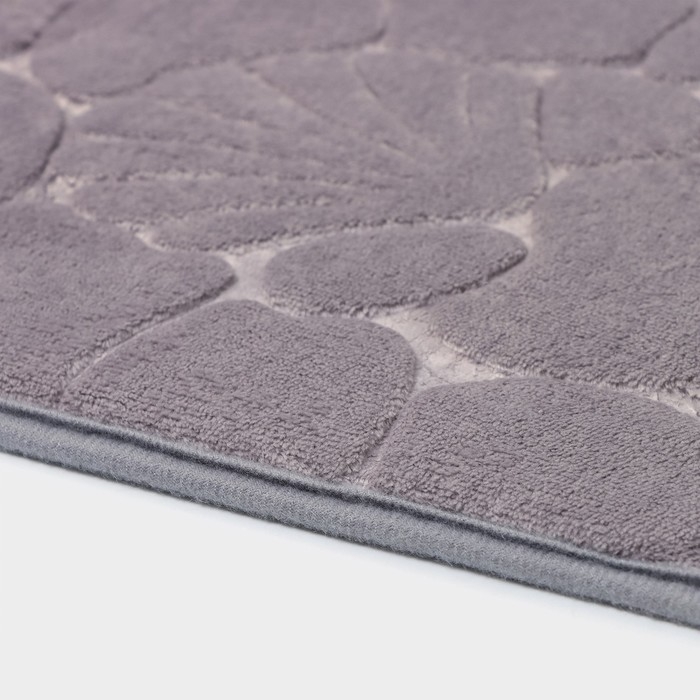 Набор ковриков для ванной и туалета Доляна &laquo;Галька, ракушки&raquo;, 2 шт, 40&times;50 см, 50&times;80 см, цвет серый
