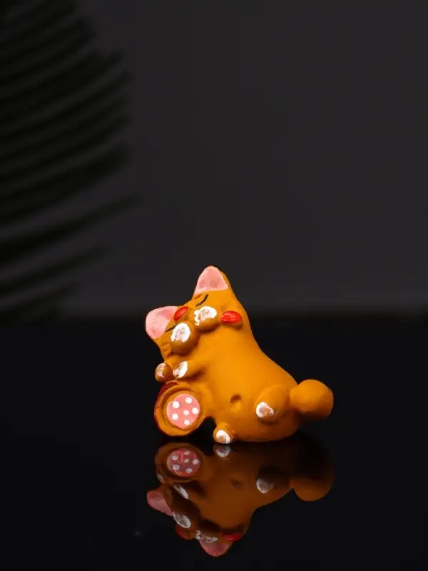 Фигура "Котик спит на колбасе" 4.2х3.7х3 см