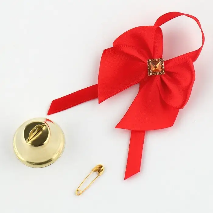 Колокольчик на булавке с бантом на выпускной, красный, d = 2,6 см