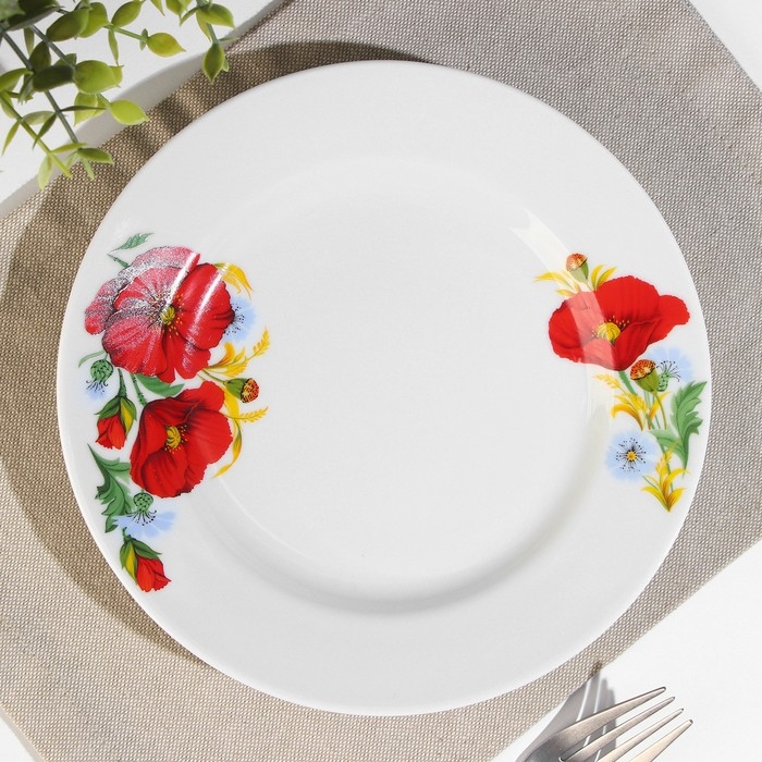 Тарелка фарфоровая &laquo;Маки красные&raquo;, d=20 см, белая