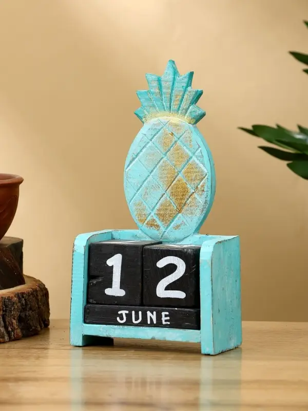 Календарь настольный "Ананас" дерево 11х5х16 см, цв. бирюзовый