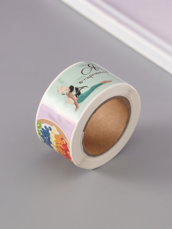 Наклейка бумага "Эстетика" 3х5 см 200 шт в рулоне