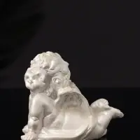 Фигура "Ангел лежит на животе" перламутр, 8х7х5 см