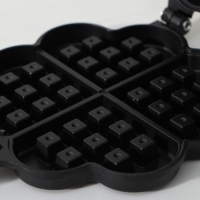 Сковорода двойная Доляна &laquo;Венские вафли&raquo;, d=14 см, пластиковая ручка, цвет чёрный