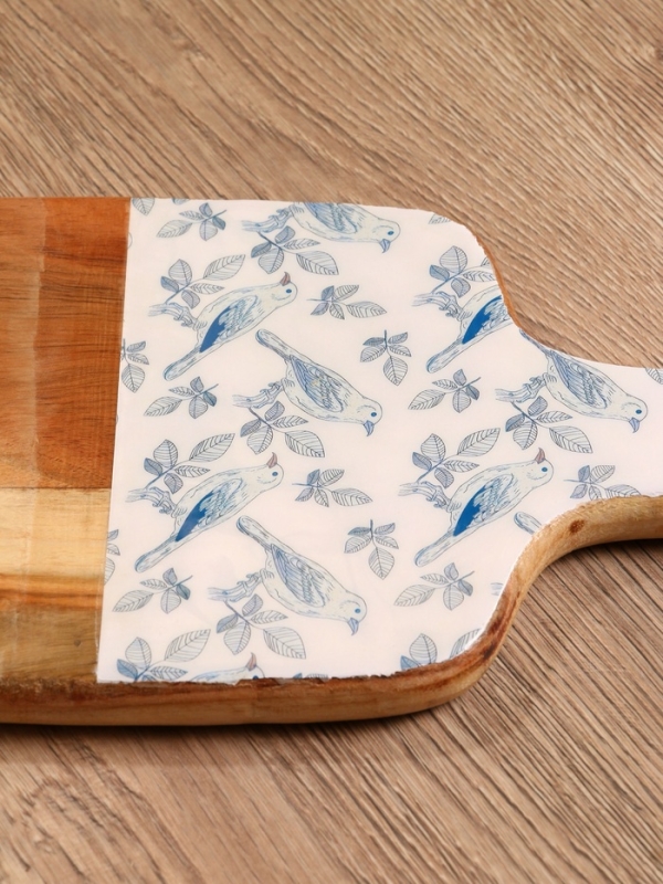 Доска разделочная прямоугольная "Синие птицы" дерево манго 41х18 см