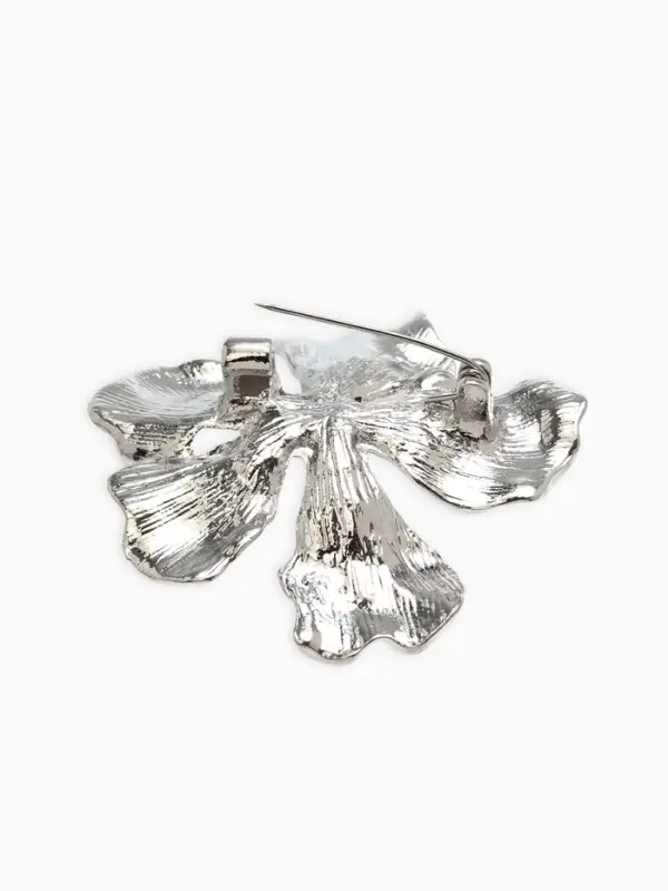 Брошь "Цветок лилии", цвет серебро