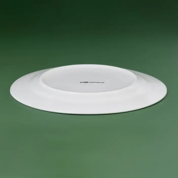 Тарелка новогодняя Доляна &laquo;Приближение чуда&raquo;, d=20.5 см, фарфор, белая