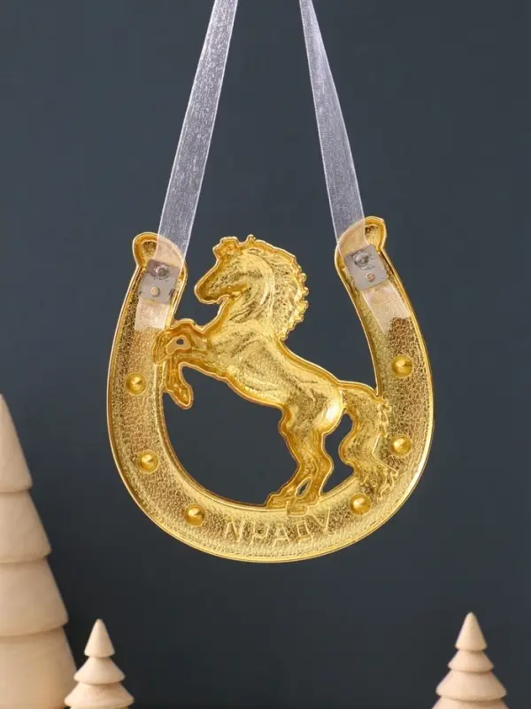 Сувенир-подкова &laquo;Удачи&raquo;,10,5х10,5х0,05см,  эмаль, стразы