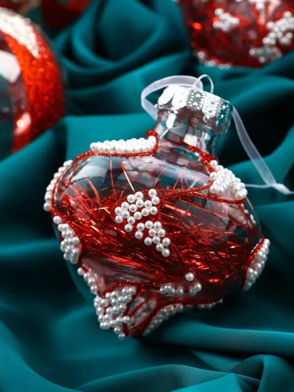 Набор шаров пластик d-8 см, 6 шт "Мелвин" красно-белый