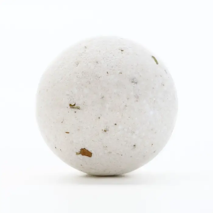 Бомбочка для ванны с листьями эвкалипта, 120 г, Кладовая красоты