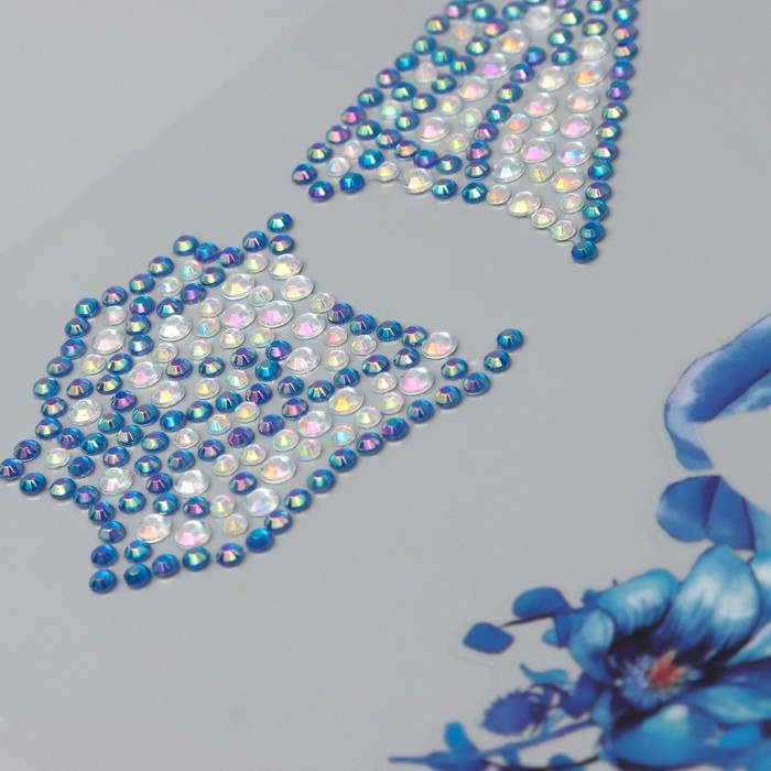 Наклейка пластик стразы "Крыло бабочки и цветы" 16х17 см