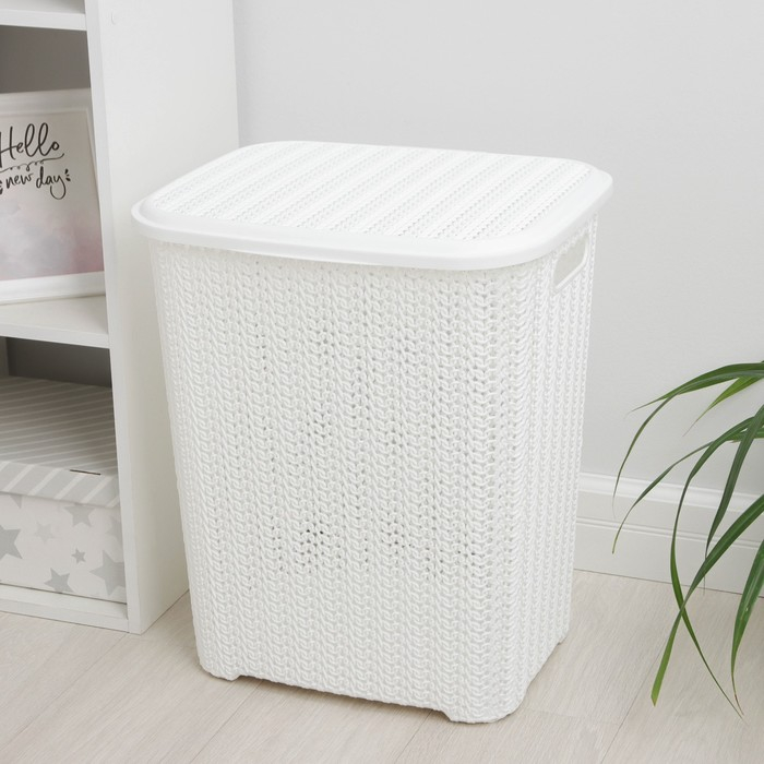 Корзина бельевая с крышкой &laquo;Вязь&raquo;, 60 л, 44&times;36&times;52 см, цвет белый