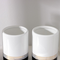 Набор аксессуаров для ванной комнаты &laquo;Лили&raquo;, 4 предмета (дозатор 300 мл, мыльница, 2 стакана), цвет бело-чёрный