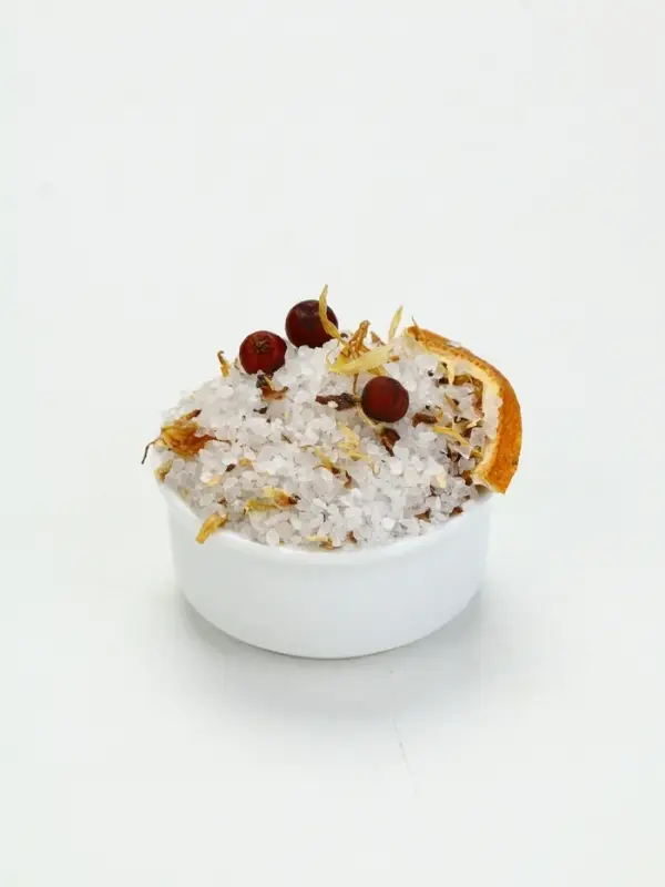 Банный Дух Соль для ванны с апельсином, календулой и ягодами можжевельника, 150 г.