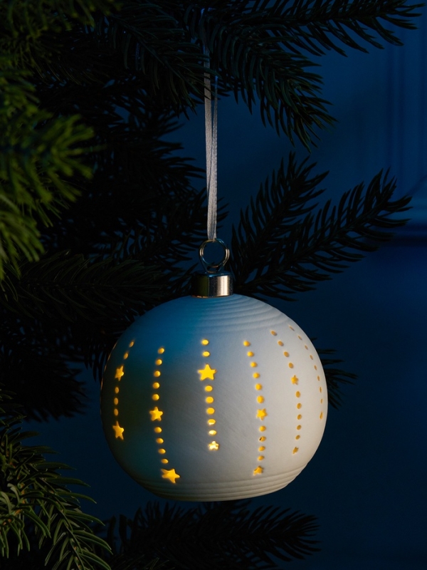 Елочный шар "Звезды" 9х9х9.8 см, 1 LED, LR44x3(в компл.), свечение тёплое белое