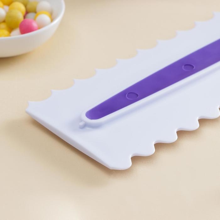 Шпатель кондитерский KONFINETTA &laquo;Праздник&raquo;, 23&times;7,5 cм, цвет белый