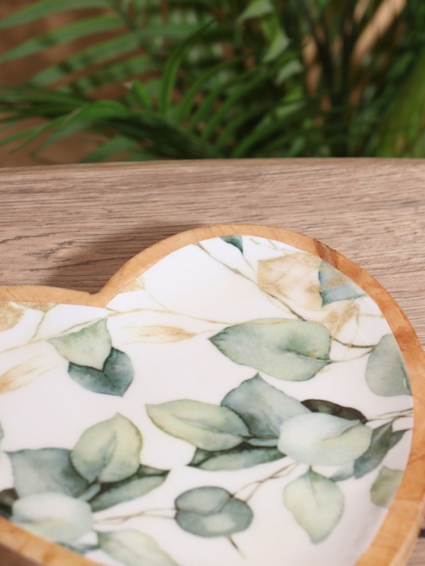 Блюдо в форме сердца &laquo;Листья&raquo;, дерево манго, 20.5&times;20&times;2.3 см