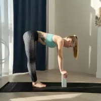 Блок для йоги Sangh, 23х15х8 см, цвет серый