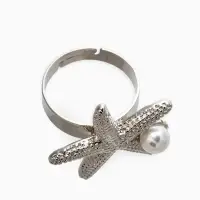 Кольцо "Морская звезда" с бусиной, безразмерное, цвет белый в серебре