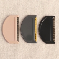 Щётка для удаления катышков, 7,5 &times; 4,5 &times; 0,5 см, цвет МИКС