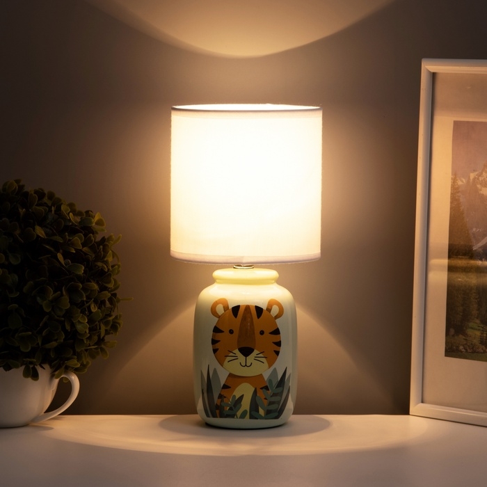 Настольная лампа с абажуром RISALUX &laquo;Тигрик&raquo; детская,, Е14, 40 Вт, зелёный, 13&times;13&times;27 см