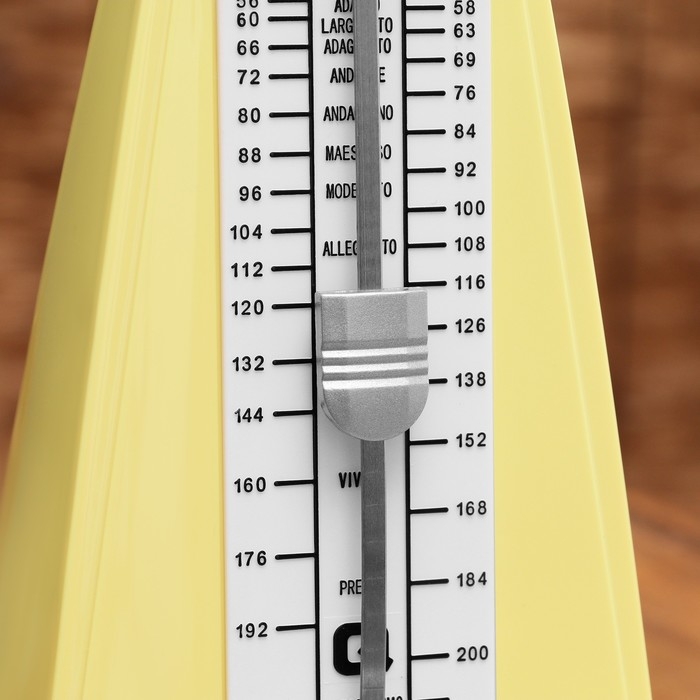 Метроном механический Gleam, желтый, 40-408 ударов в минуту, 21 х 10 х 12 см,