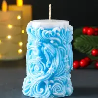 Свеча новогодняя столбик "Резная" голубой