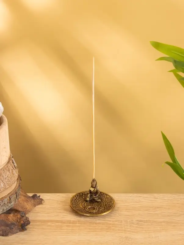 Подставка под благовония "Будда на тарелке" латунь 7 см