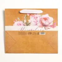 Пакет подарочный крафтовый, упаковка, &laquo;С 8 Марта&raquo;, ML 27 х 23 х 11.5 см