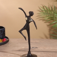 Сувенир "Танец" латунь 7х7х22 см