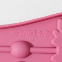 Форма для леденцов Доляна &laquo;Звери&raquo;, силикон, 27,5&times;16,5 см, 6 ячеек (6,4&times;6,4), с палочками, цвет МИКС