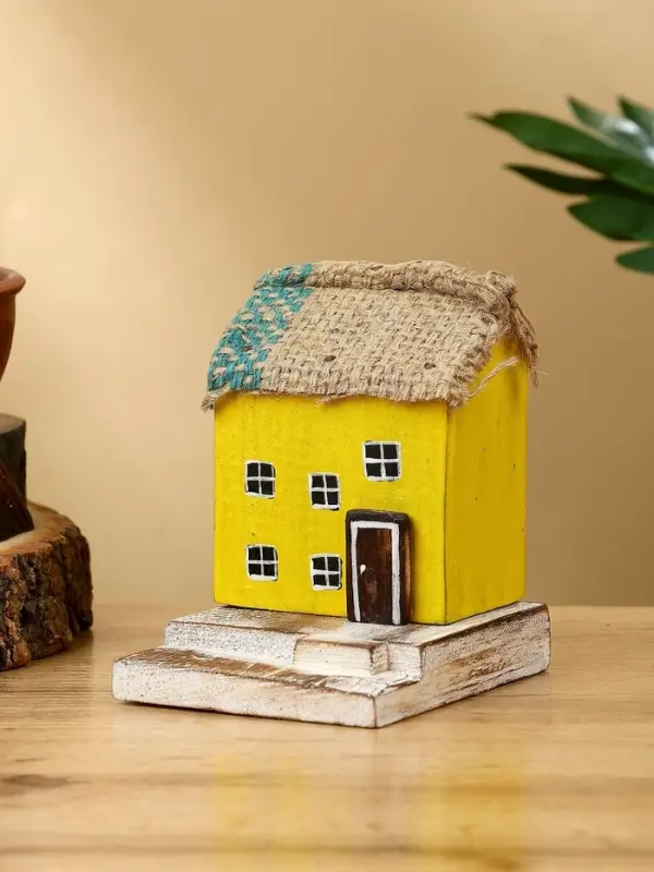 Сувенир "Дом" дерево Албезия 9х11х11 см, цв. жёлтый