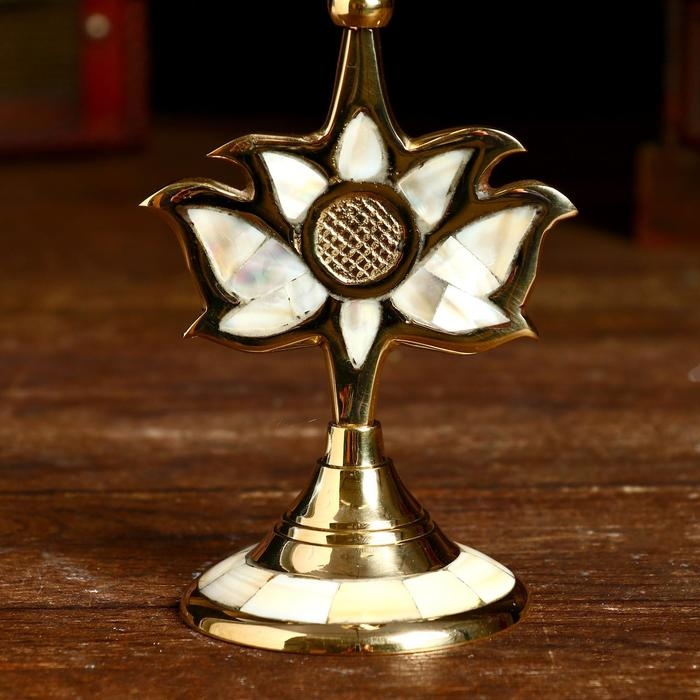Подсвечник &laquo;Цветок востока&raquo;, 8&times;8.5&times;16.5 см, латунь, перламутр