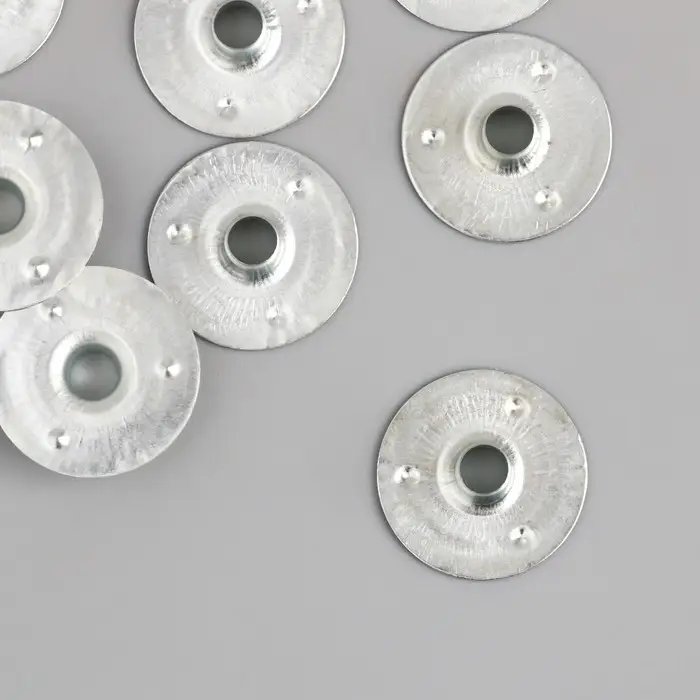 Держатель для фитиля круглый металл 2х2х0,7 см