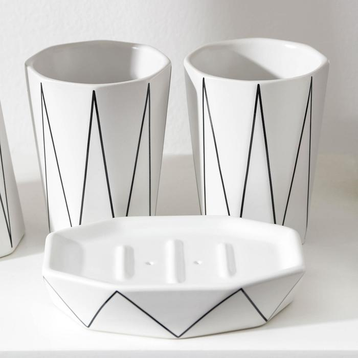 Набор для ванной комнаты &laquo;Локо&raquo;, 4 предмета (дозатор для мыла 280 мл, мыльница, 2 стакана 250 мл), цвет белый